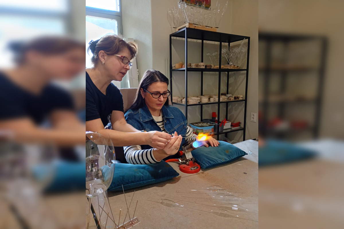 FOTO: Na Gemeri ožila tradícia výroby vianočných gúľ, foto 3