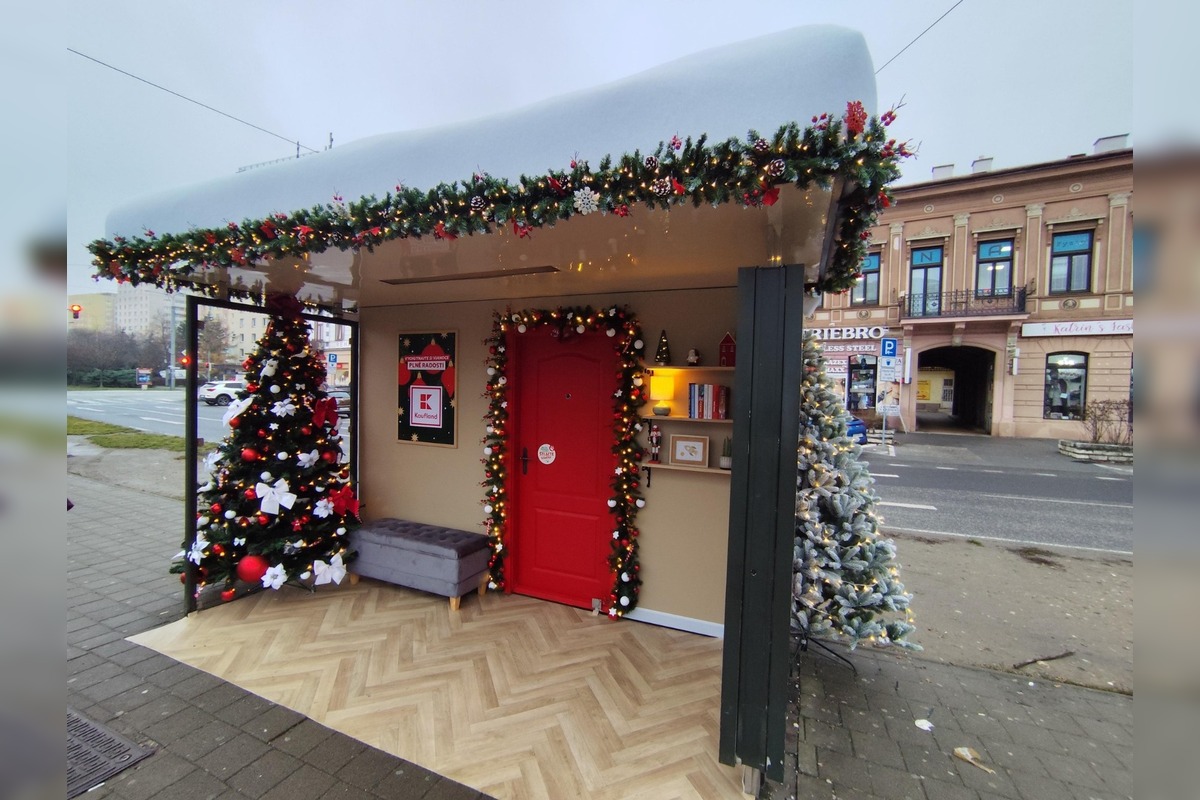 FOTO: Vianočná zastávka na Námestí osloboditeľov od Kauflandu, foto 2