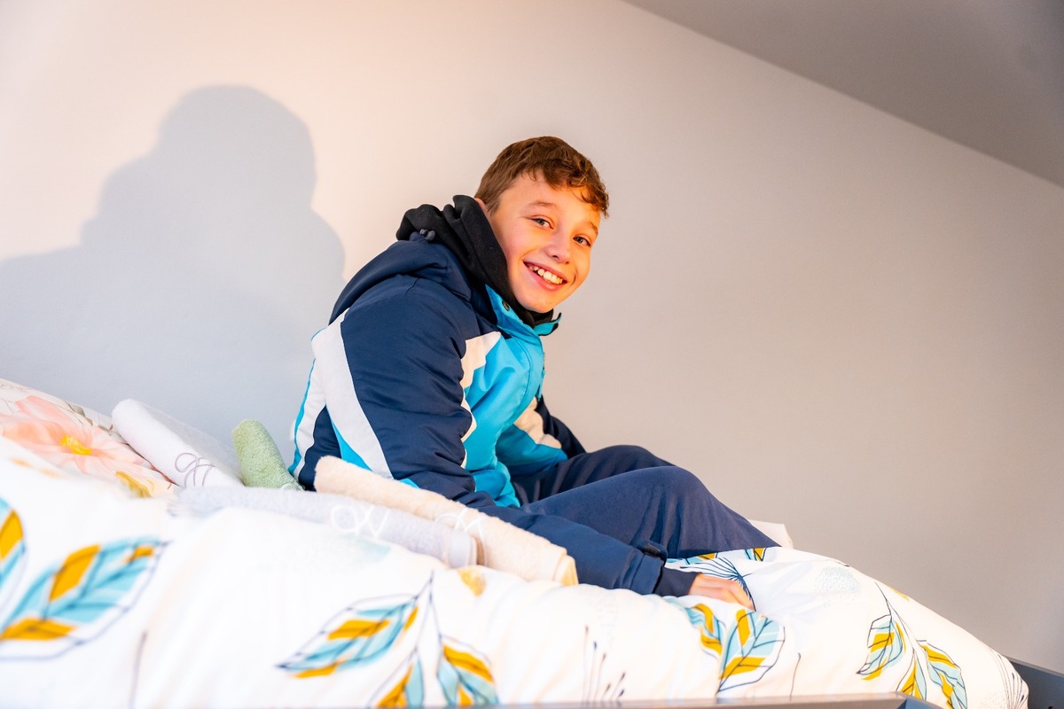 FOTO: Babička s vnúčatami a dcérou dostali pred Vianocami strechu nad hlavou, foto 6