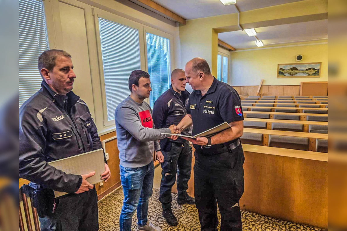 FOTO: Policajti z Rožňavy získali za svoju odvahu významné ocenenie, foto 2