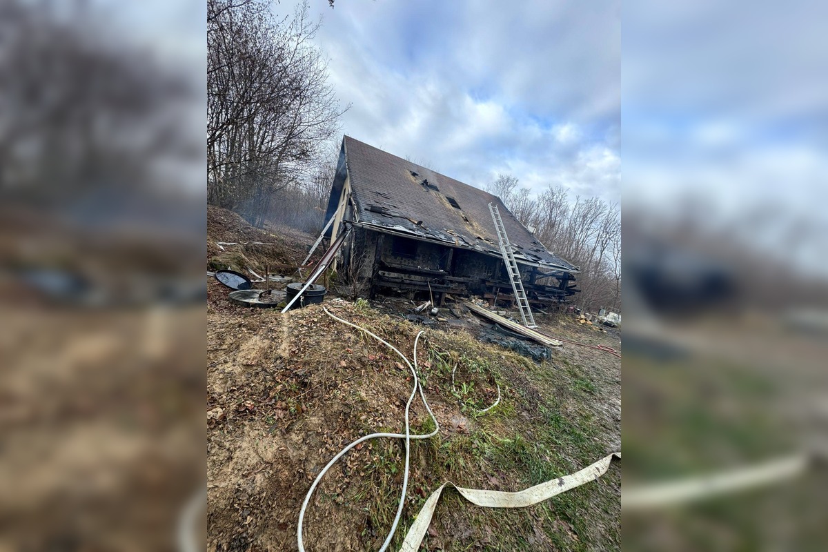 FOTO: Tragický vianočný požiar v obci Nový Salaš, foto 1