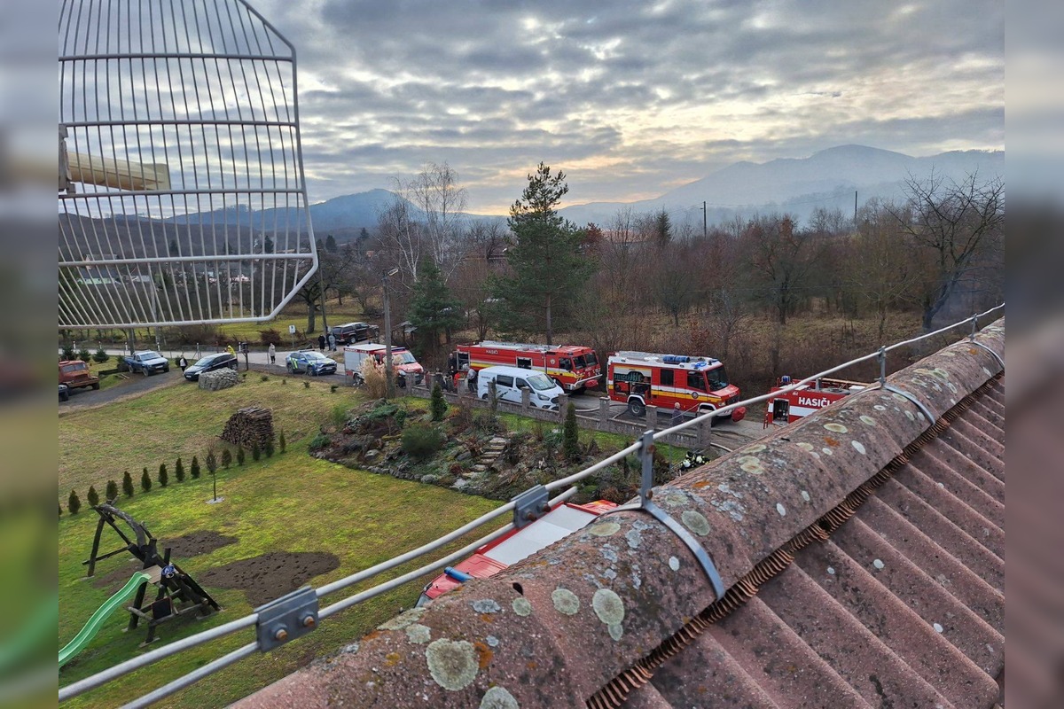 FOTO: Tragický vianočný požiar v obci Nový Salaš, foto 3