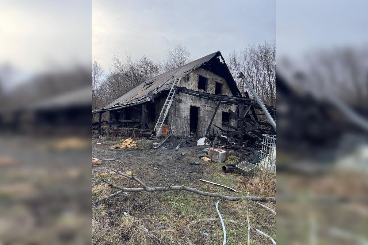 FOTO: Tragický vianočný požiar v obci Nový Salaš, foto 5