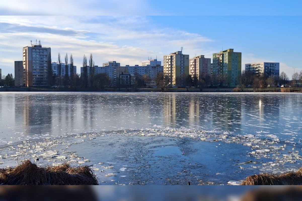 FOTO: Košičania korčuľujú na Jazere aj Mlynskom náhone, foto 1