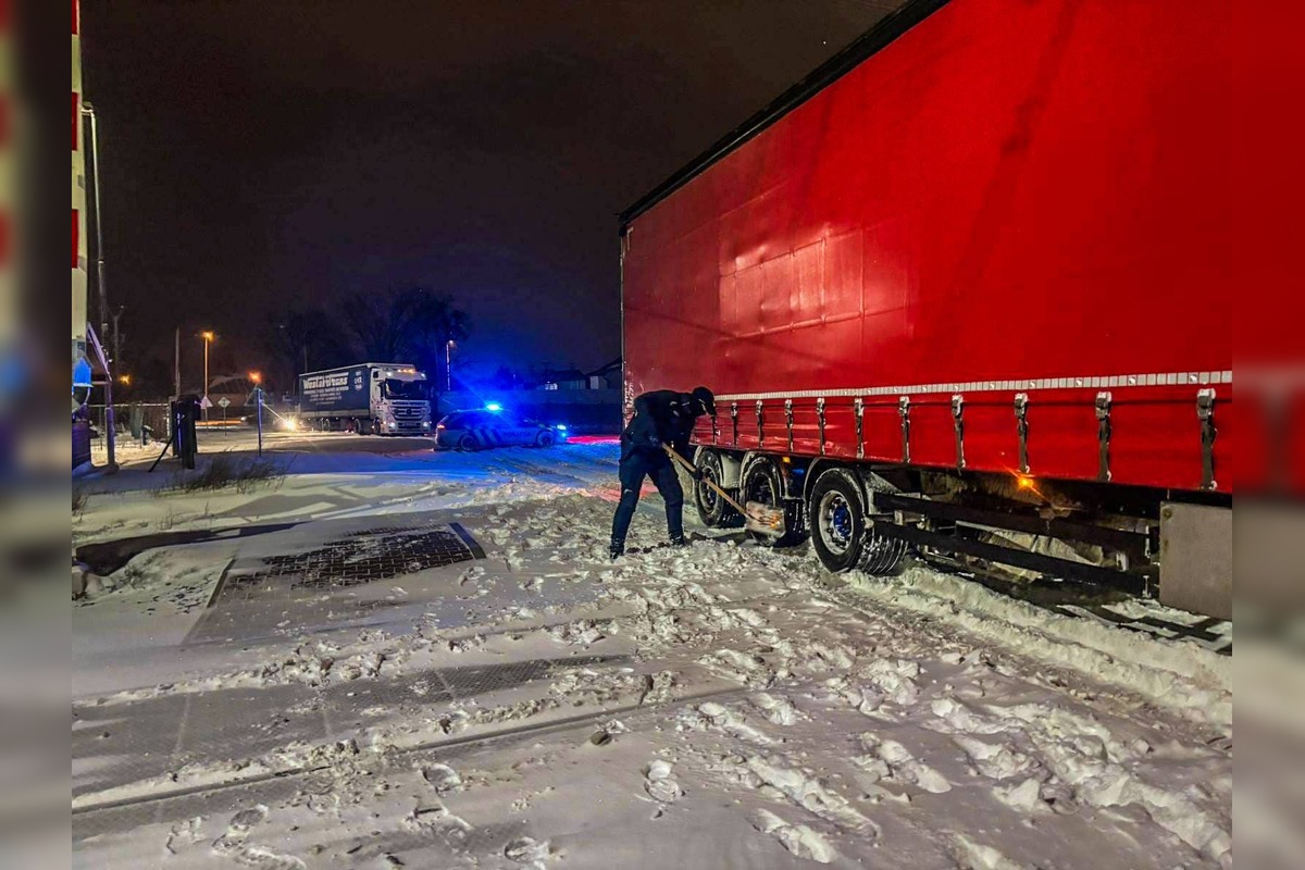 FOTO: Východ Slovenska zasiahla snehová nádielka, foto 11