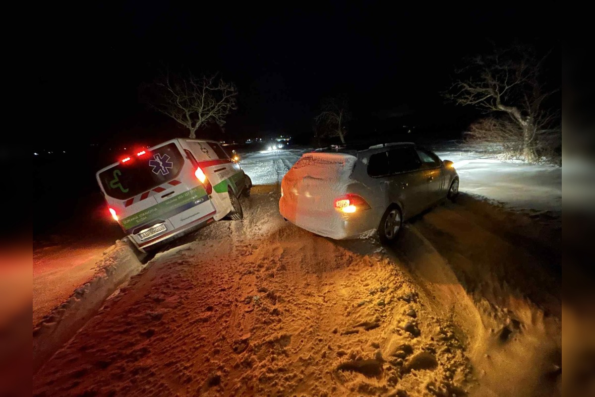 FOTO: Východ Slovenska zasiahla snehová nádielka, foto 14