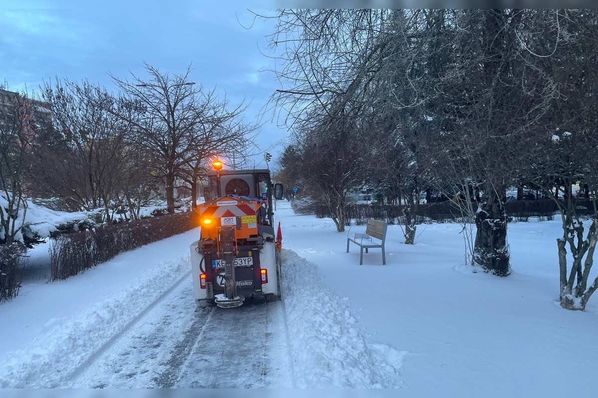 FOTO: Snehová kalamita zasiahla Košický kraj, foto 9