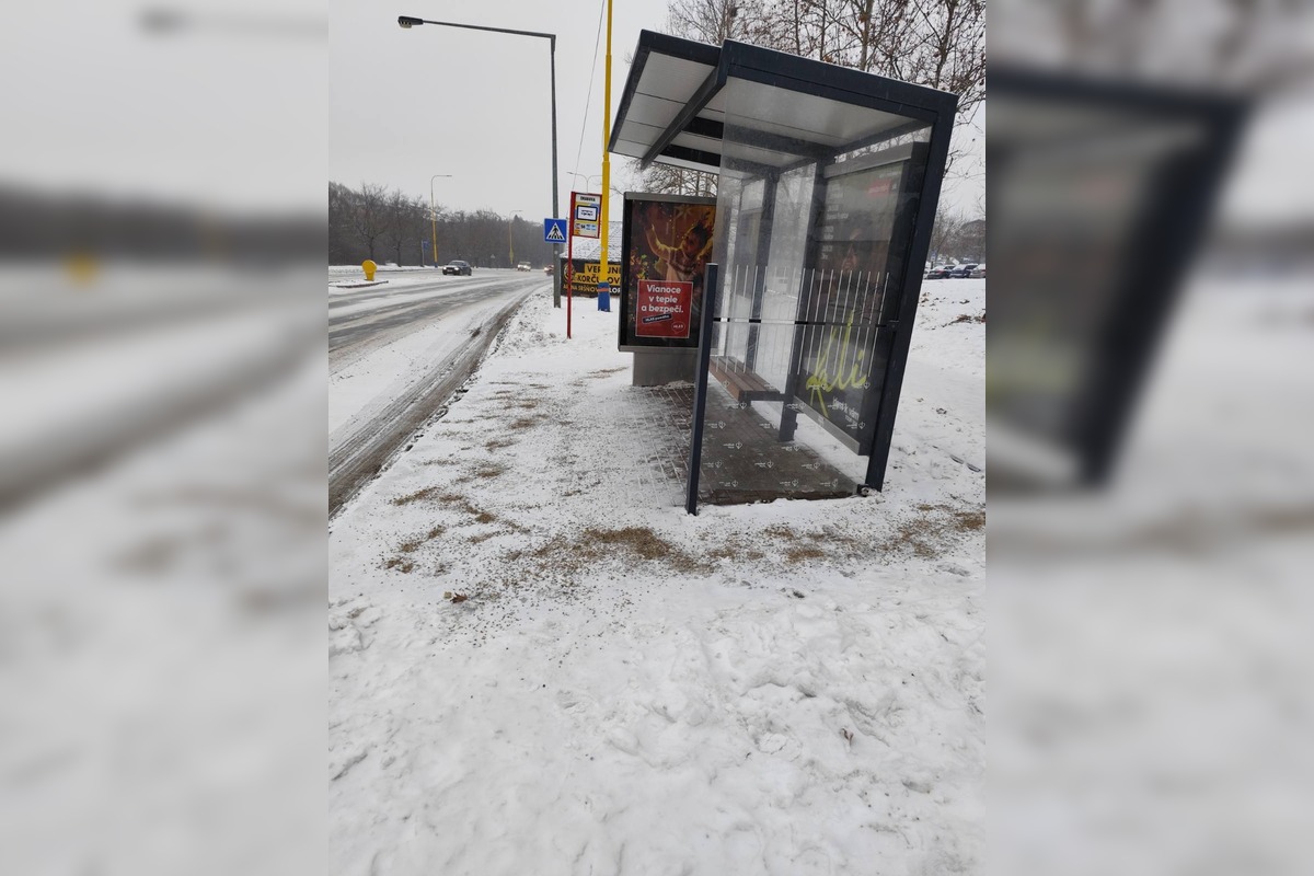 FOTO: Zimná údržba chodníkov v Košiciach, foto 9