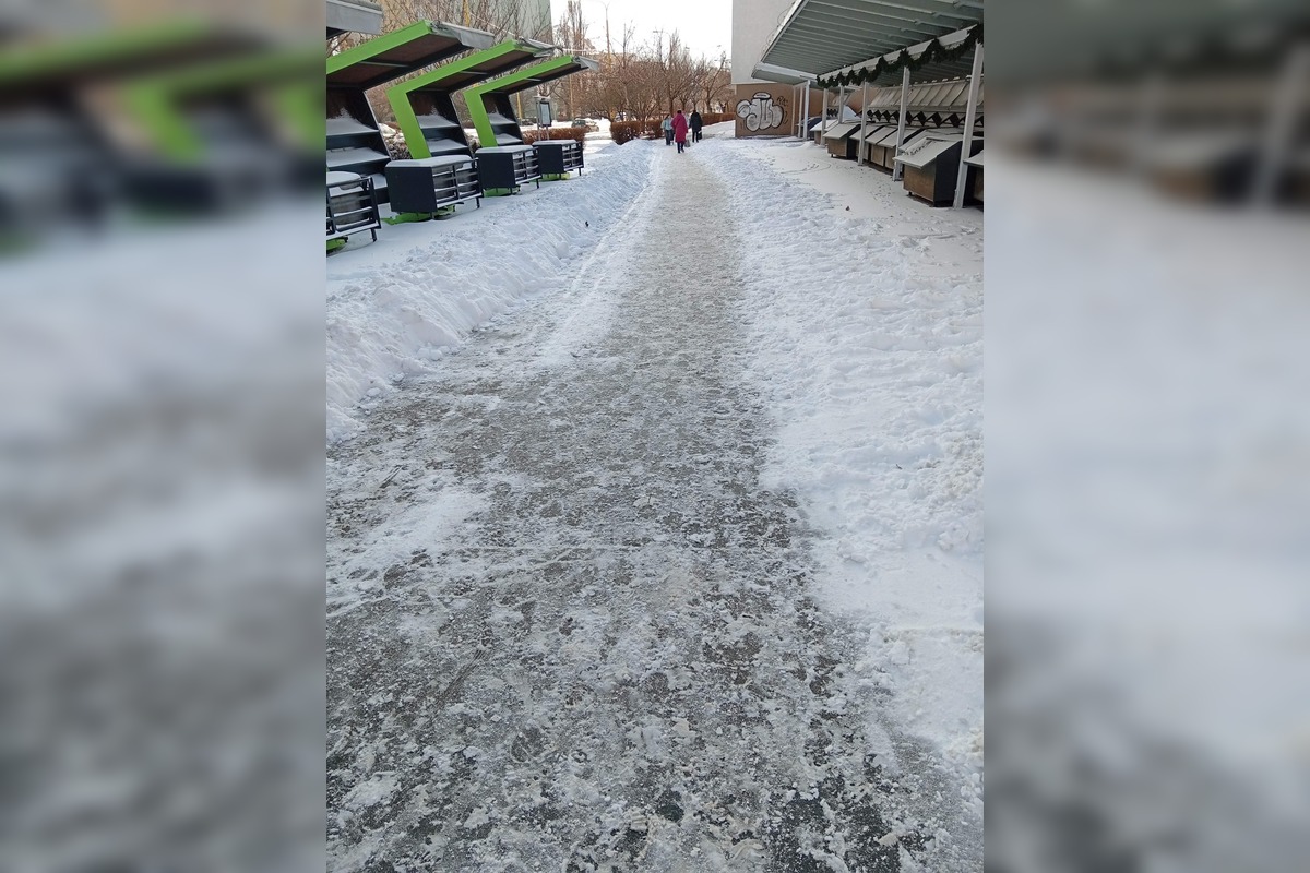 FOTO: Zimná údržba chodníkov v Košiciach, foto 14