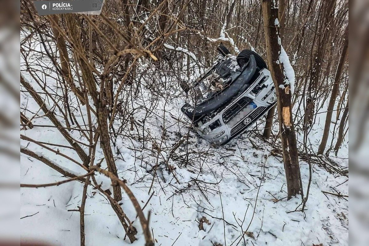 FOTO: Vážna nehoda v trebišovskom okrese, foto 6