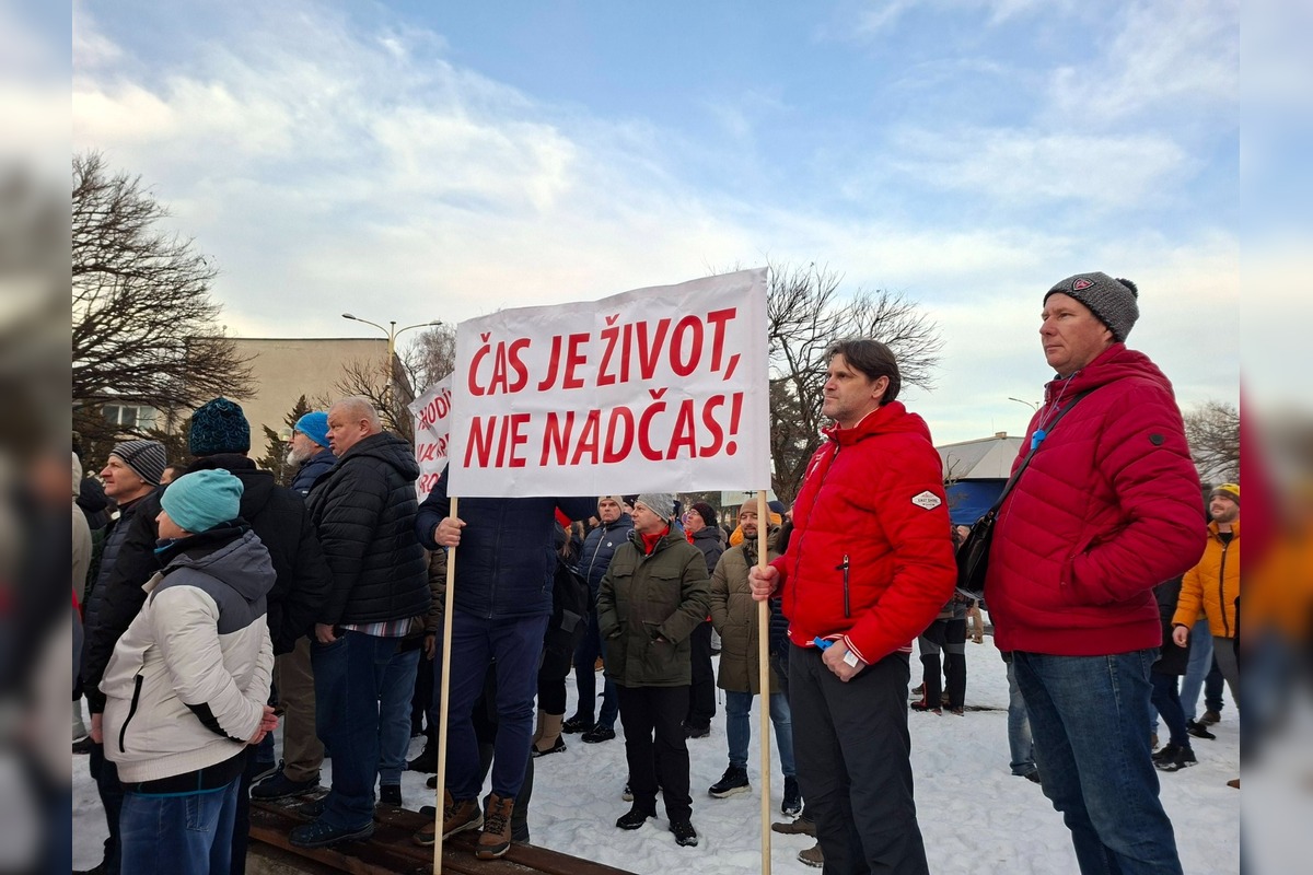 FOTO: Štrajkový míting zamestnancov U. S. Steel, foto 8