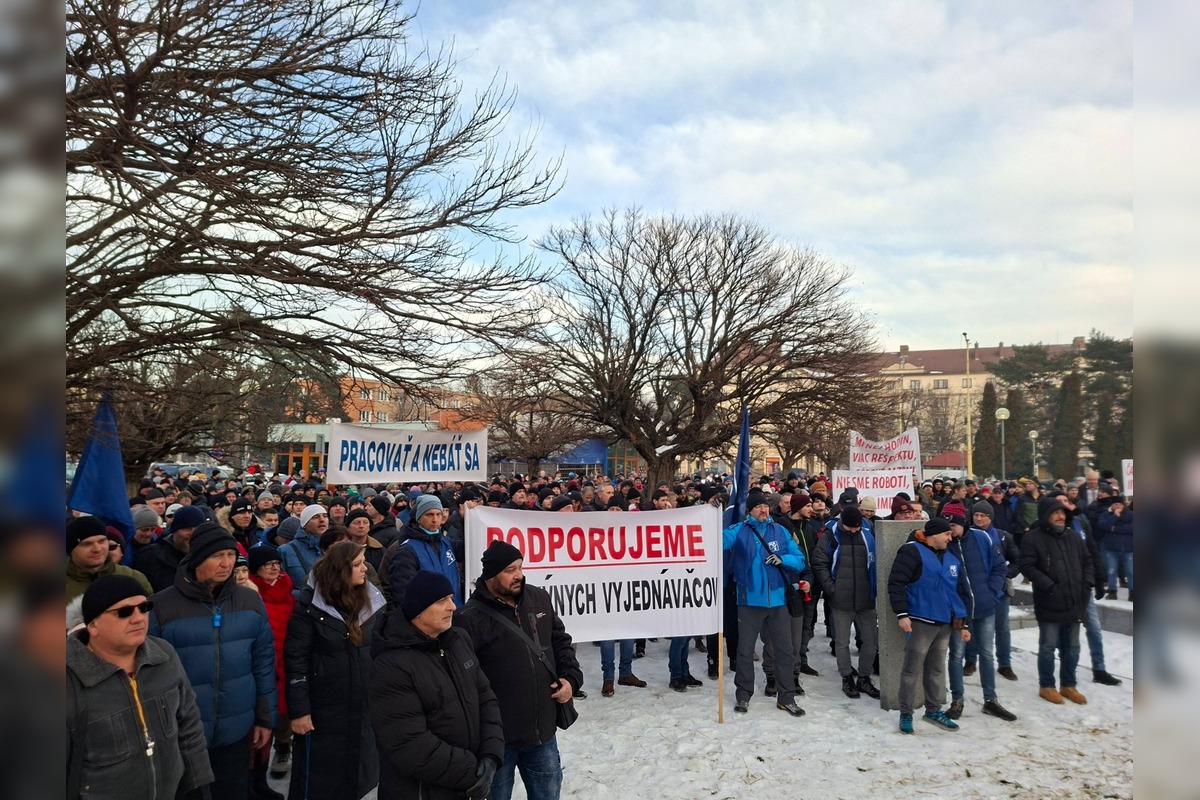 FOTO: Štrajkový míting zamestnancov U. S. Steel, foto 11