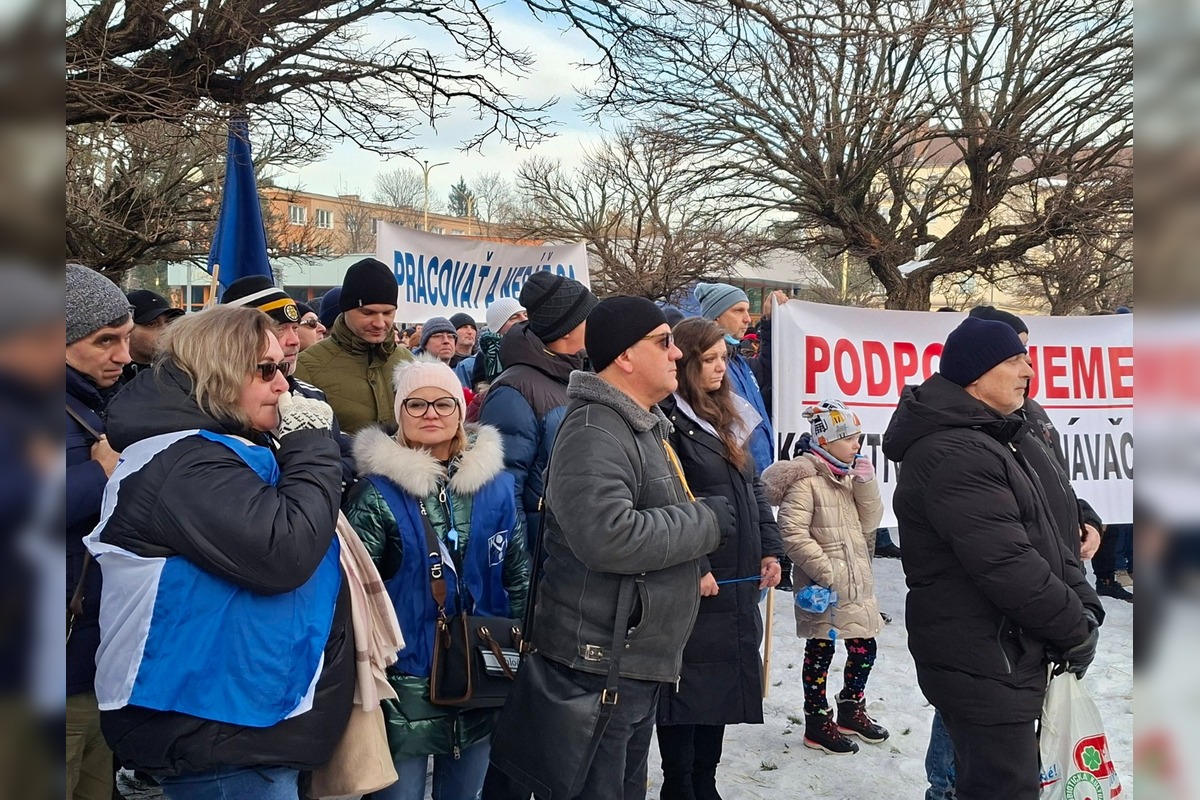 FOTO: Štrajkový míting zamestnancov U. S. Steel, foto 12