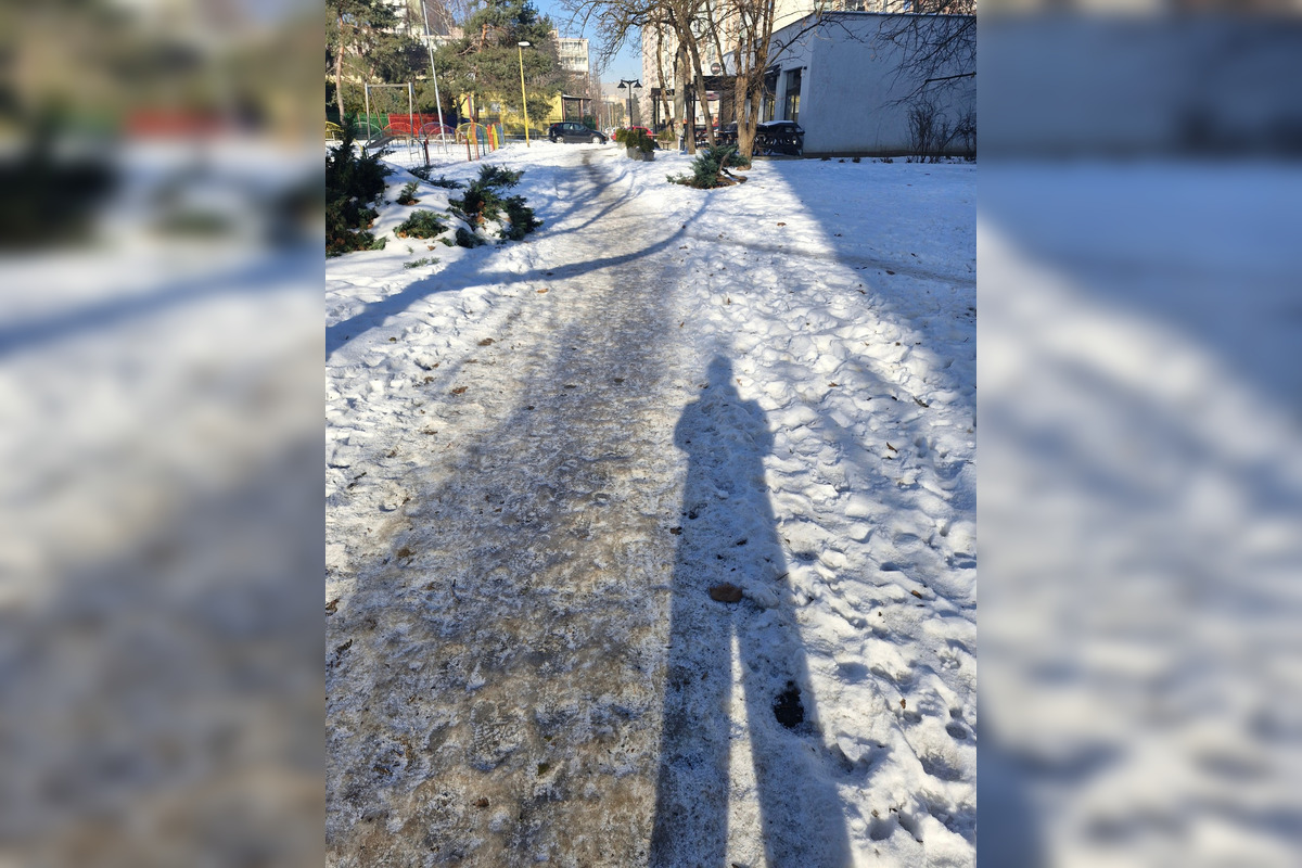 FOTO: Košickí Južania upozorňujú na nebezpečné chodníky, foto 1