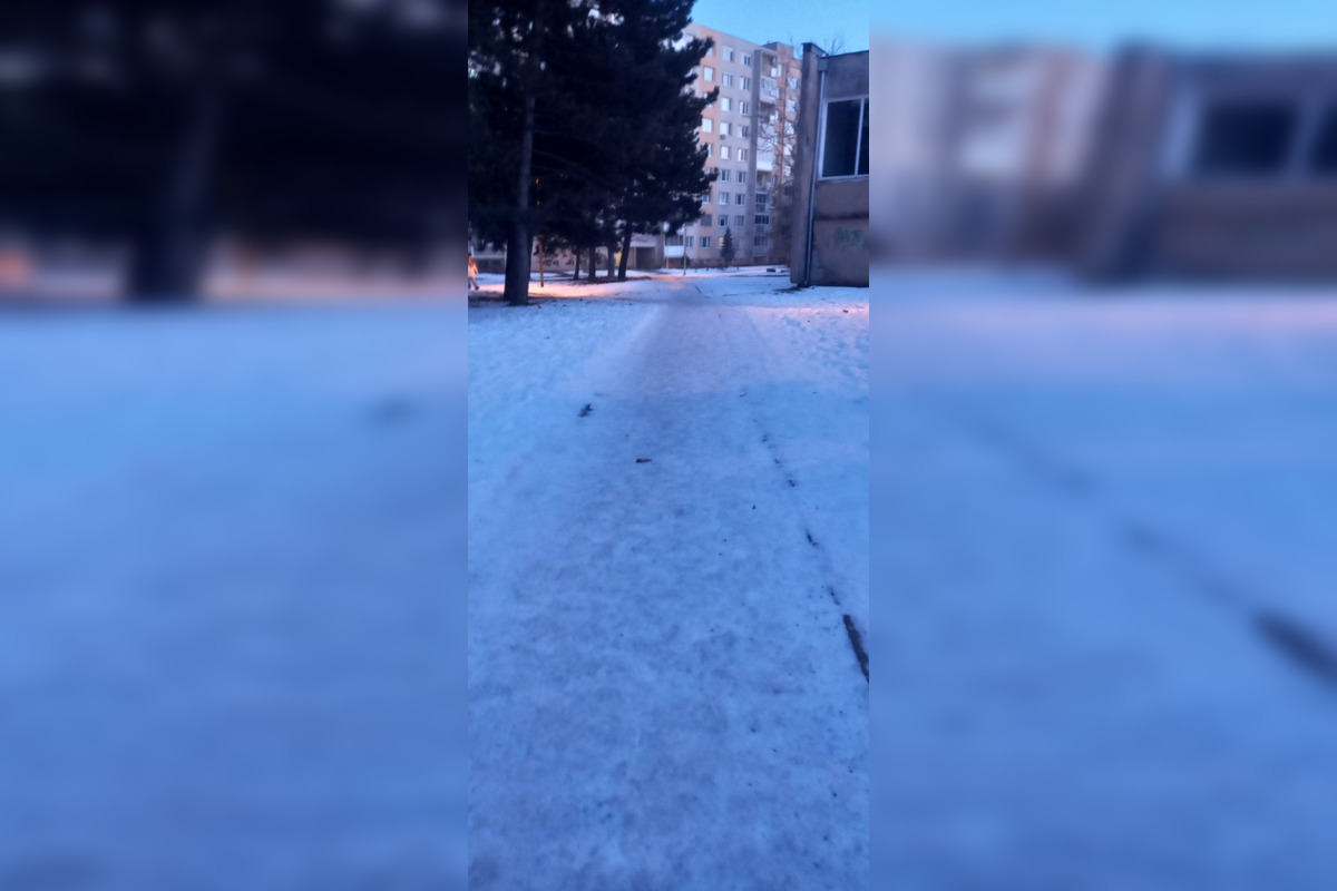 FOTO: Košickí Južania upozorňujú na nebezpečné chodníky, foto 2