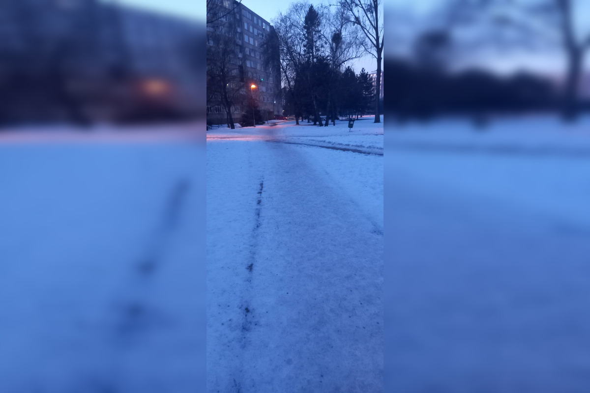 FOTO: Košickí Južania upozorňujú na nebezpečné chodníky, foto 3