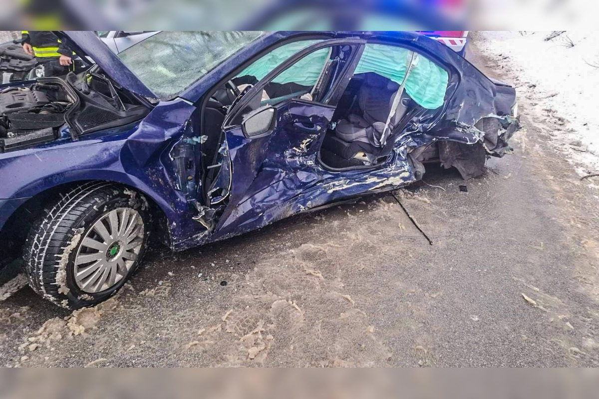 FOTO: Vážna nehoda medzi obcami Rákoš a Slanec, foto 2