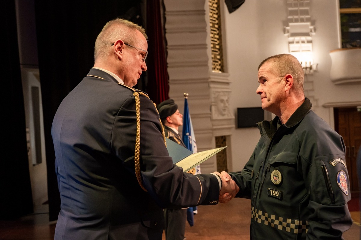 FOTO: Ocenili košických mestských policajtov, foto 4