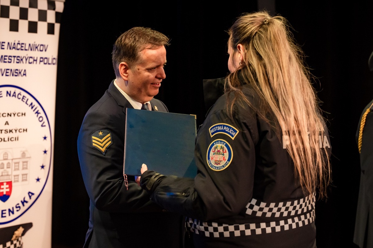FOTO: Ocenili košických mestských policajtov, foto 9