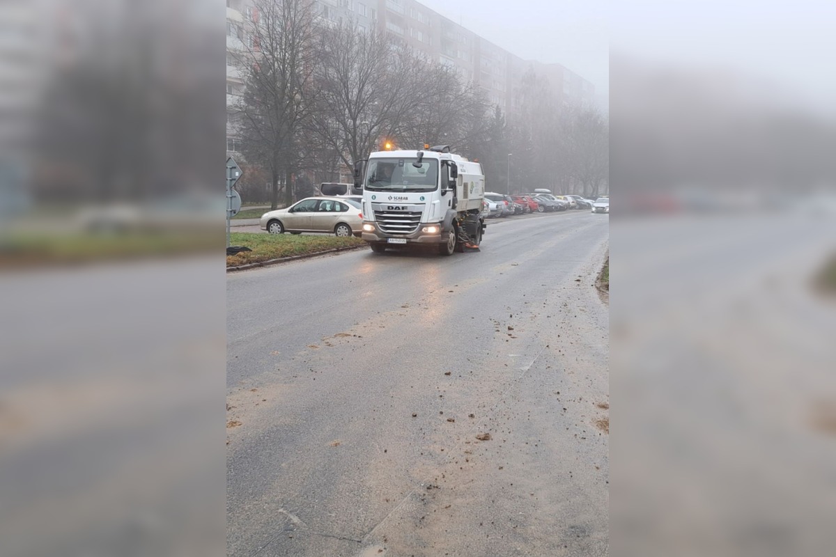 FOTO: Cesty na Jazere sú celé od blata, foto 6