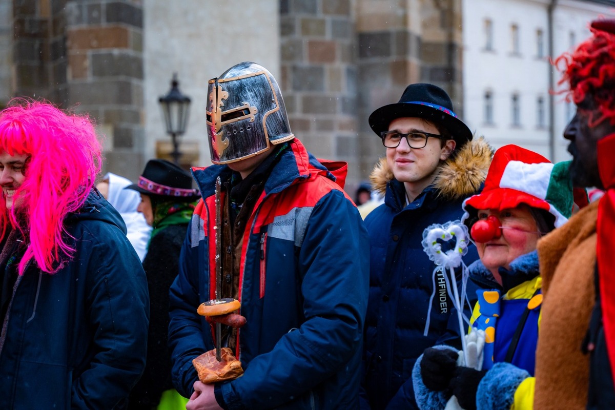 FOTO: Fašiangový sprievod centrom Košíc či sladká šiškománia, takto vyzerali slávnosti v metropole východu, foto 16