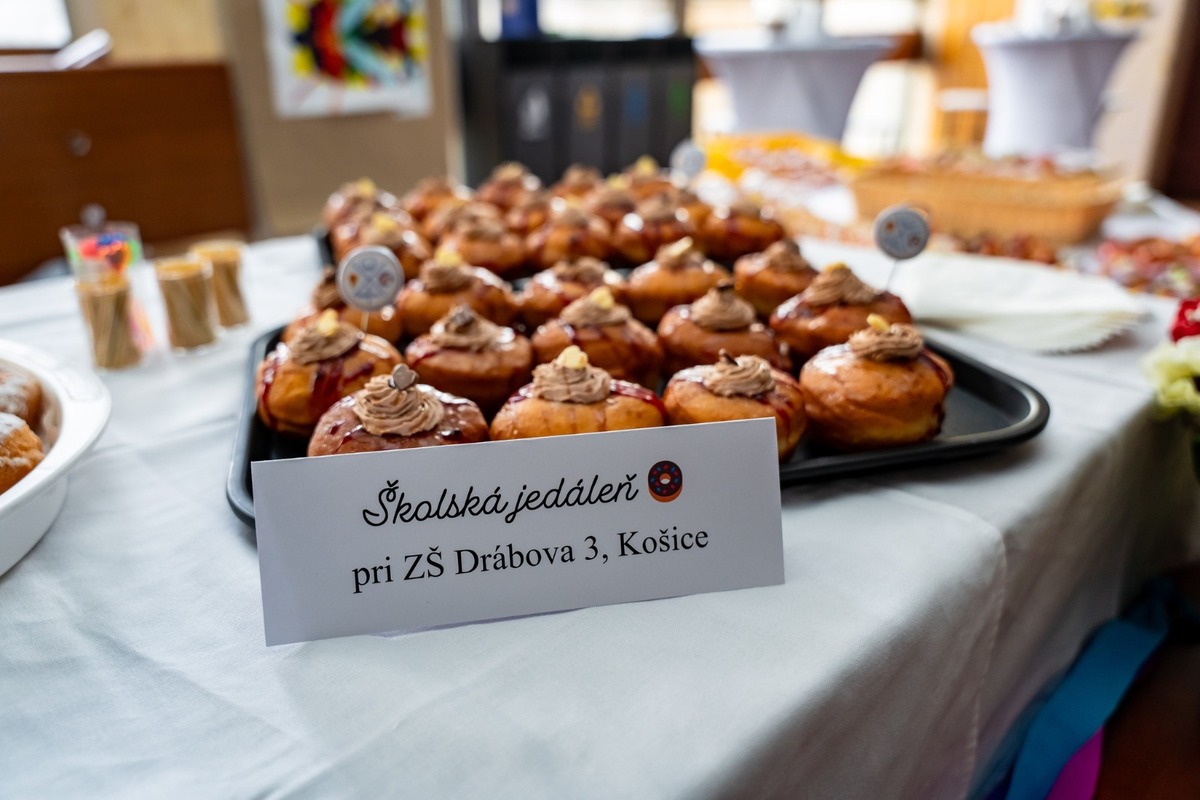 FOTO: Fašiangový sprievod centrom Košíc či sladká šiškománia, takto vyzerali slávnosti v metropole východu, foto 21