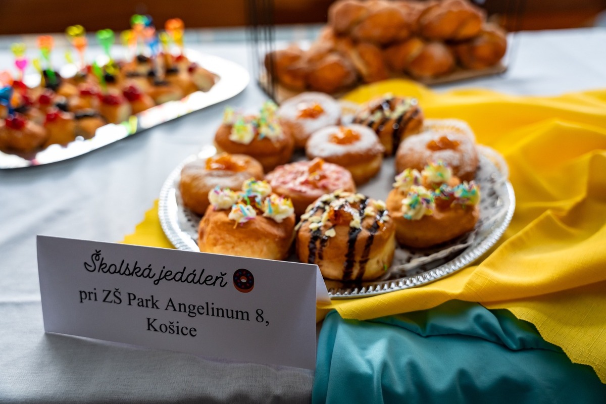 FOTO: Fašiangový sprievod centrom Košíc či sladká šiškománia, takto vyzerali slávnosti v metropole východu, foto 28