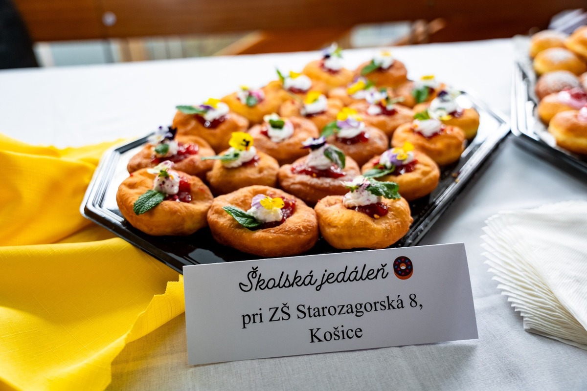 FOTO: Fašiangový sprievod centrom Košíc či sladká šiškománia, takto vyzerali slávnosti v metropole východu, foto 31