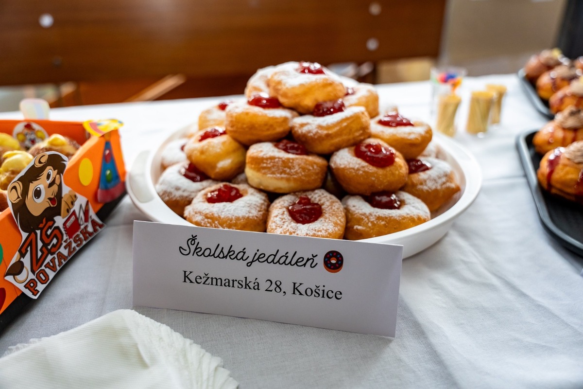 FOTO: Fašiangový sprievod centrom Košíc či sladká šiškománia, takto vyzerali slávnosti v metropole východu, foto 33