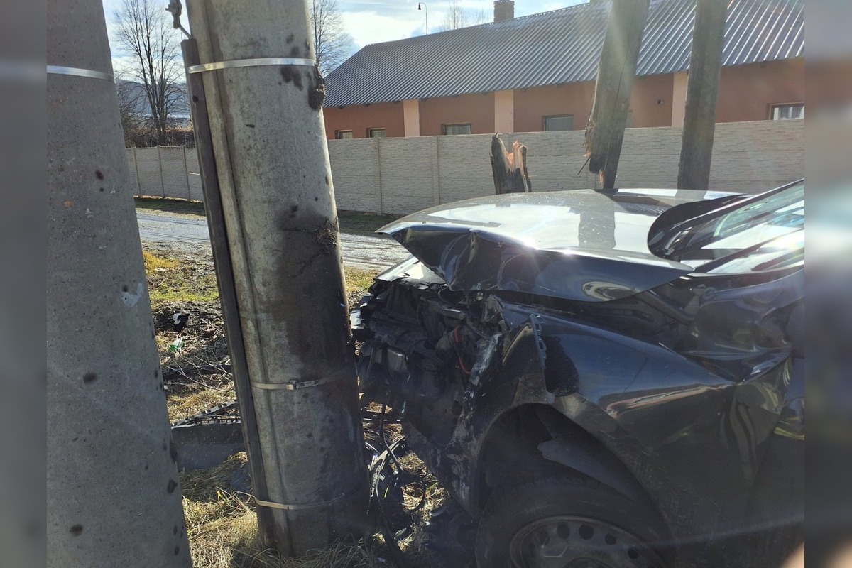 FOTO: Nehoda dvoch áut medzi Rožňavou a Brzotínom, foto 6
