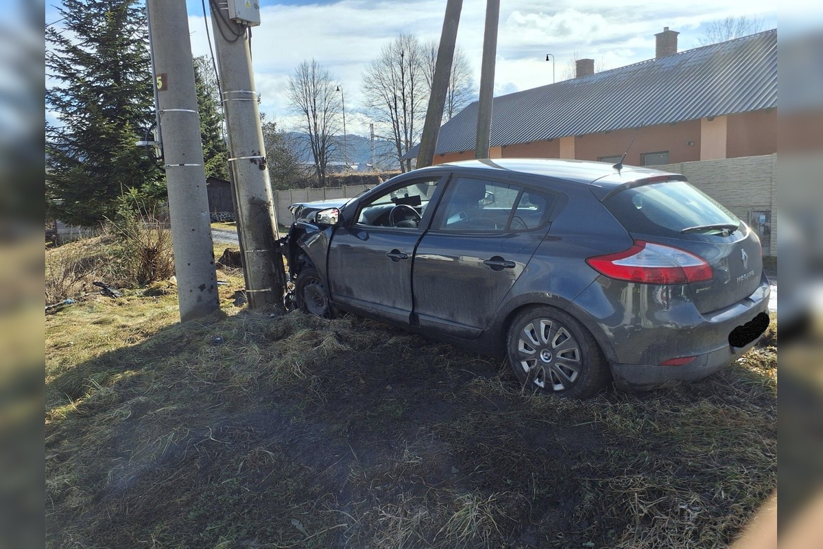 FOTO: Nehoda dvoch áut medzi Rožňavou a Brzotínom, foto 7