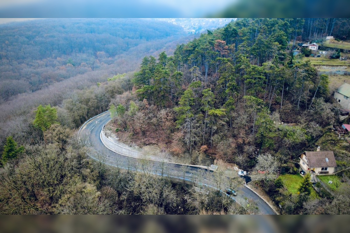 FOTO: Problémové esíčko na Kavečianskej ceste opravia, foto 1