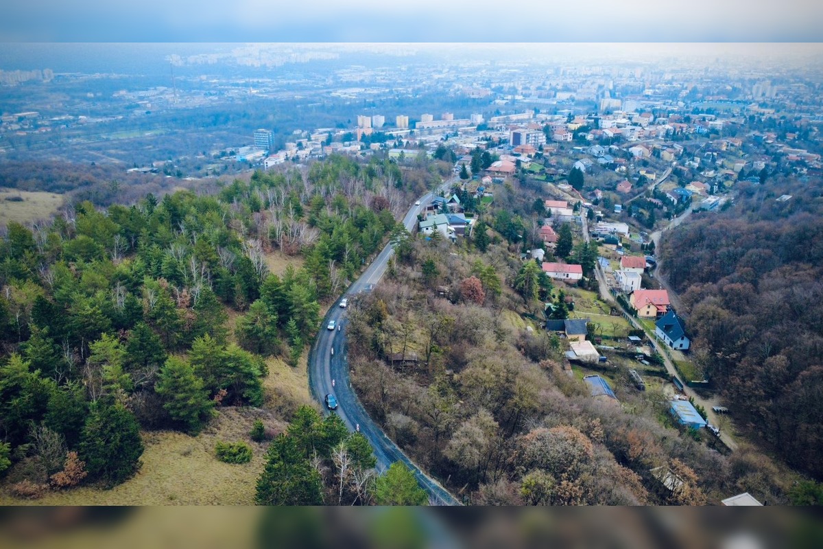 FOTO: Problémové esíčko na Kavečianskej ceste opravia, foto 2