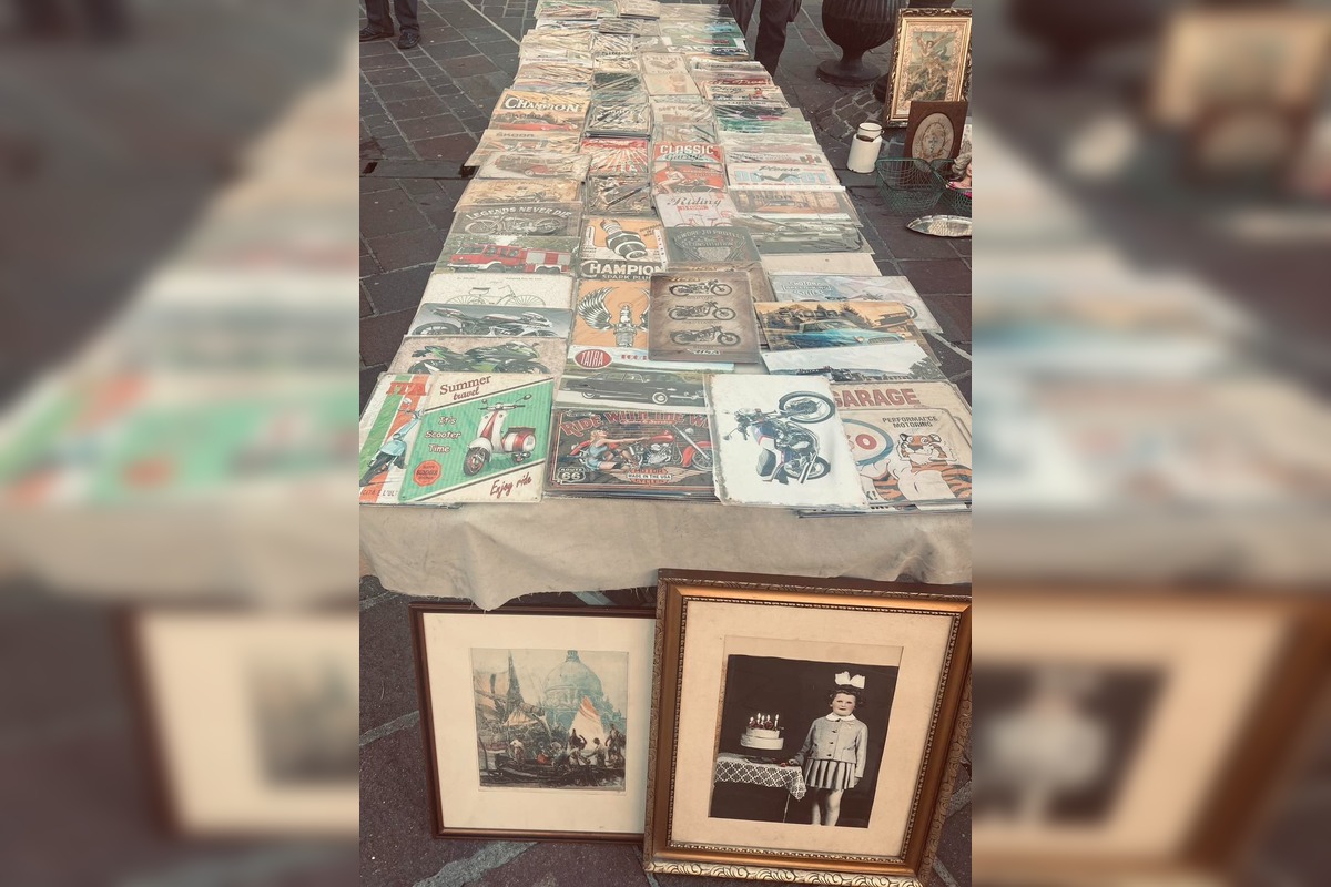 FOTO: Burza starožitností pri Dóme sv. Alžbety v Košiciach, foto 11