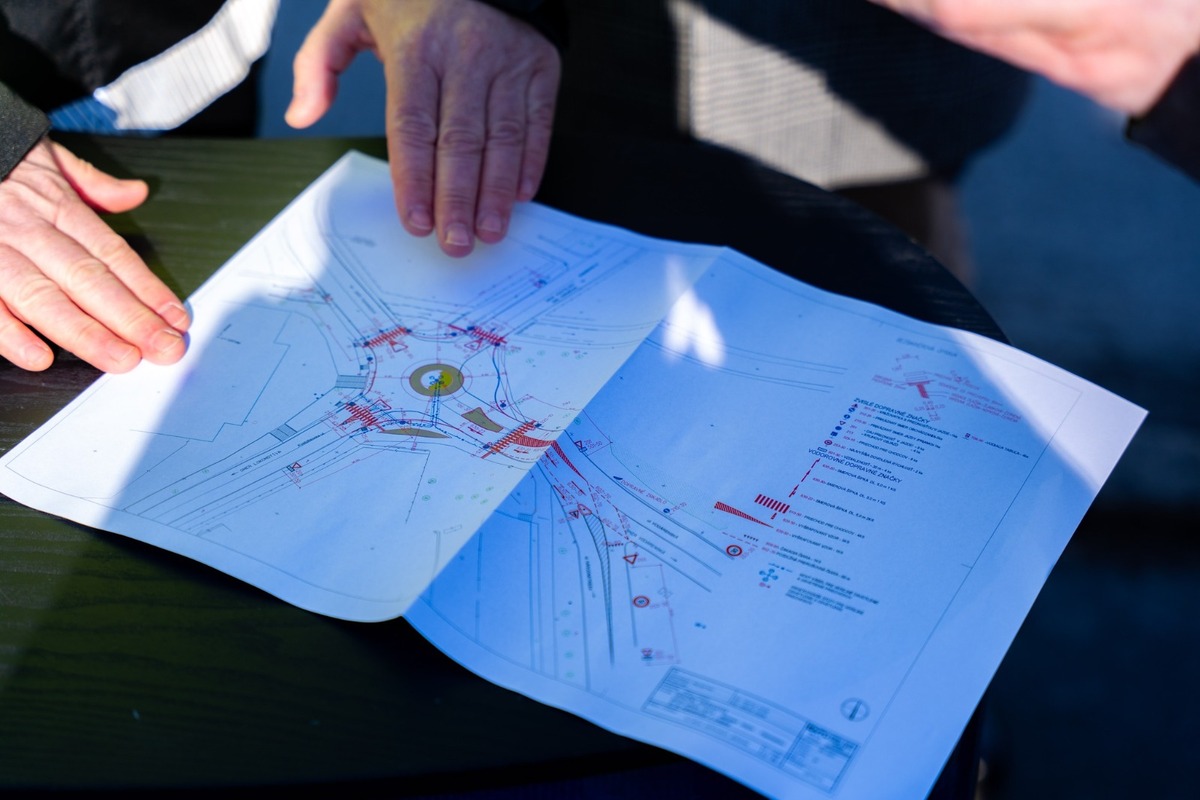 FOTO: Na križovatke pri Crow Aréne postavia kruhový objazd, foto 12