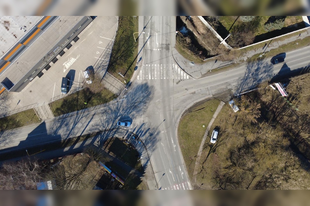 FOTO: Na križovatke pri Crow Aréne postavia kruhový objazd, foto 13