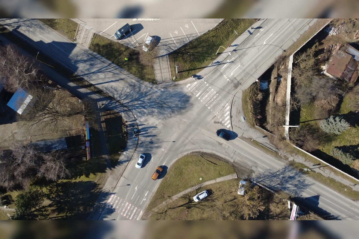 FOTO: Na križovatke pri Crow Aréne postavia kruhový objazd, foto 14