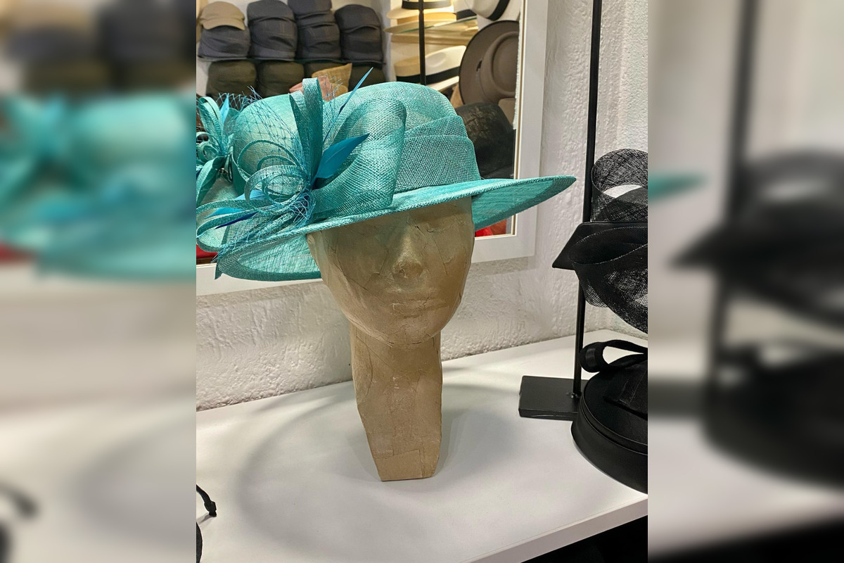 FOTO: Na košickej Hlavnej ulici vznikajú nádherné klobúky, foto 1