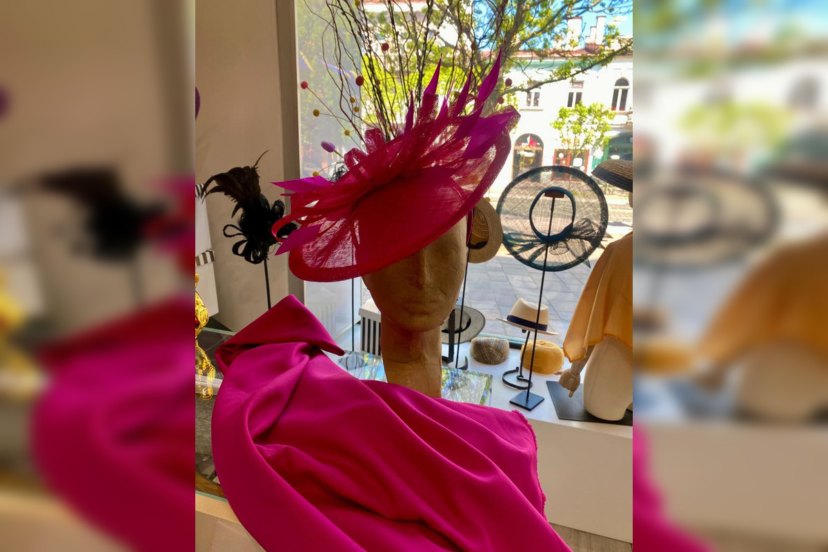 FOTO: Na košickej Hlavnej ulici vznikajú nádherné klobúky, foto 6