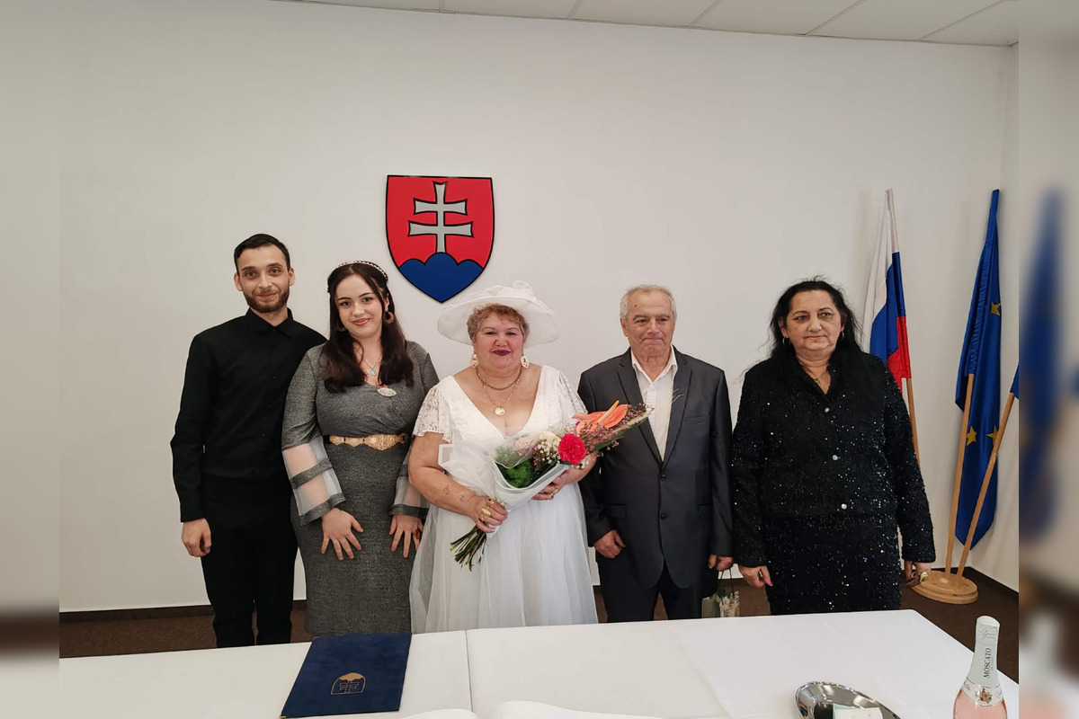 FOTO: Sobáš v zemplínskej obci ukázal, že láska kvitne v každom veku, foto 2
