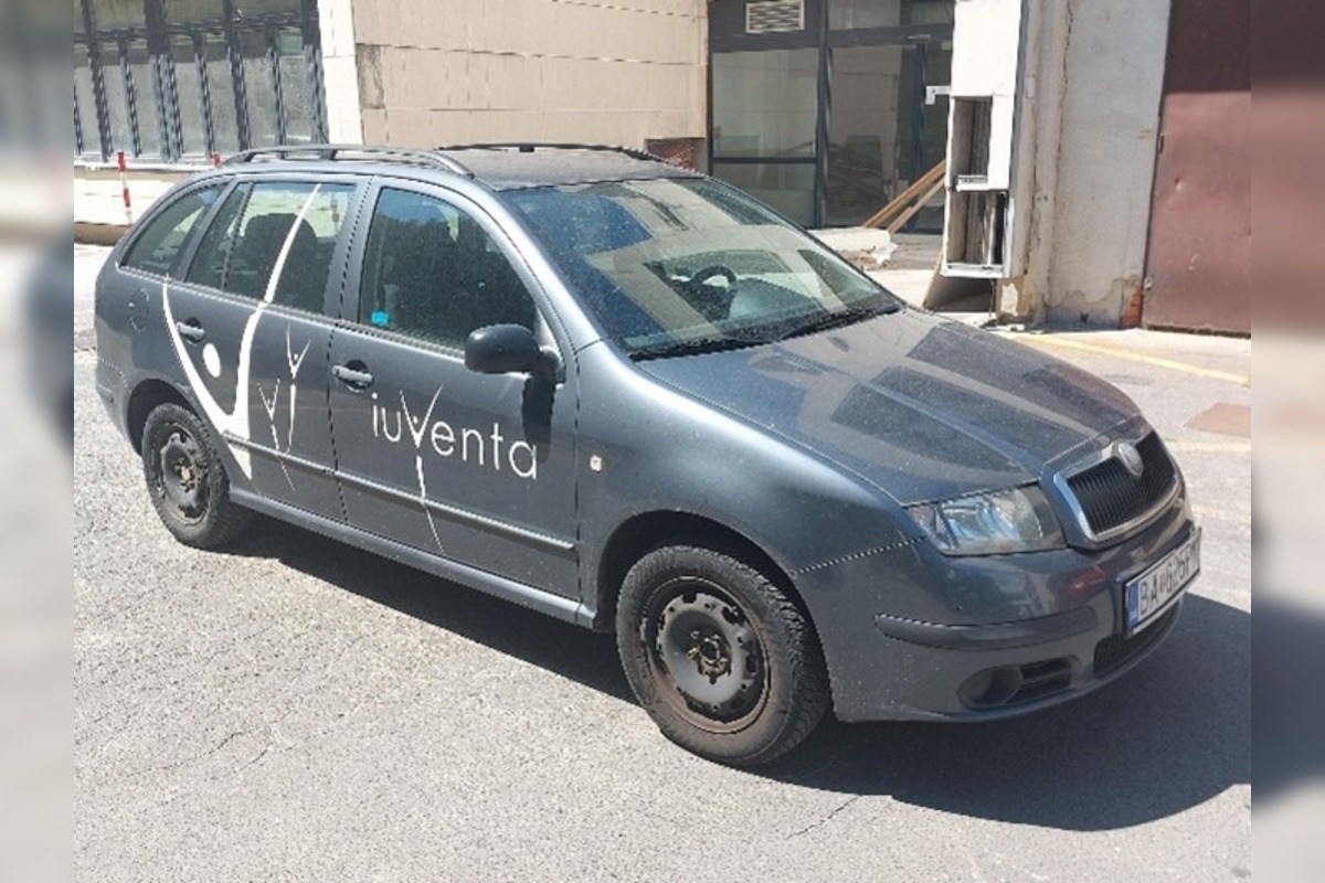 FOTO: Štát predáva autá. Fabie za pár stoviek aj drahšie Kie, foto 1