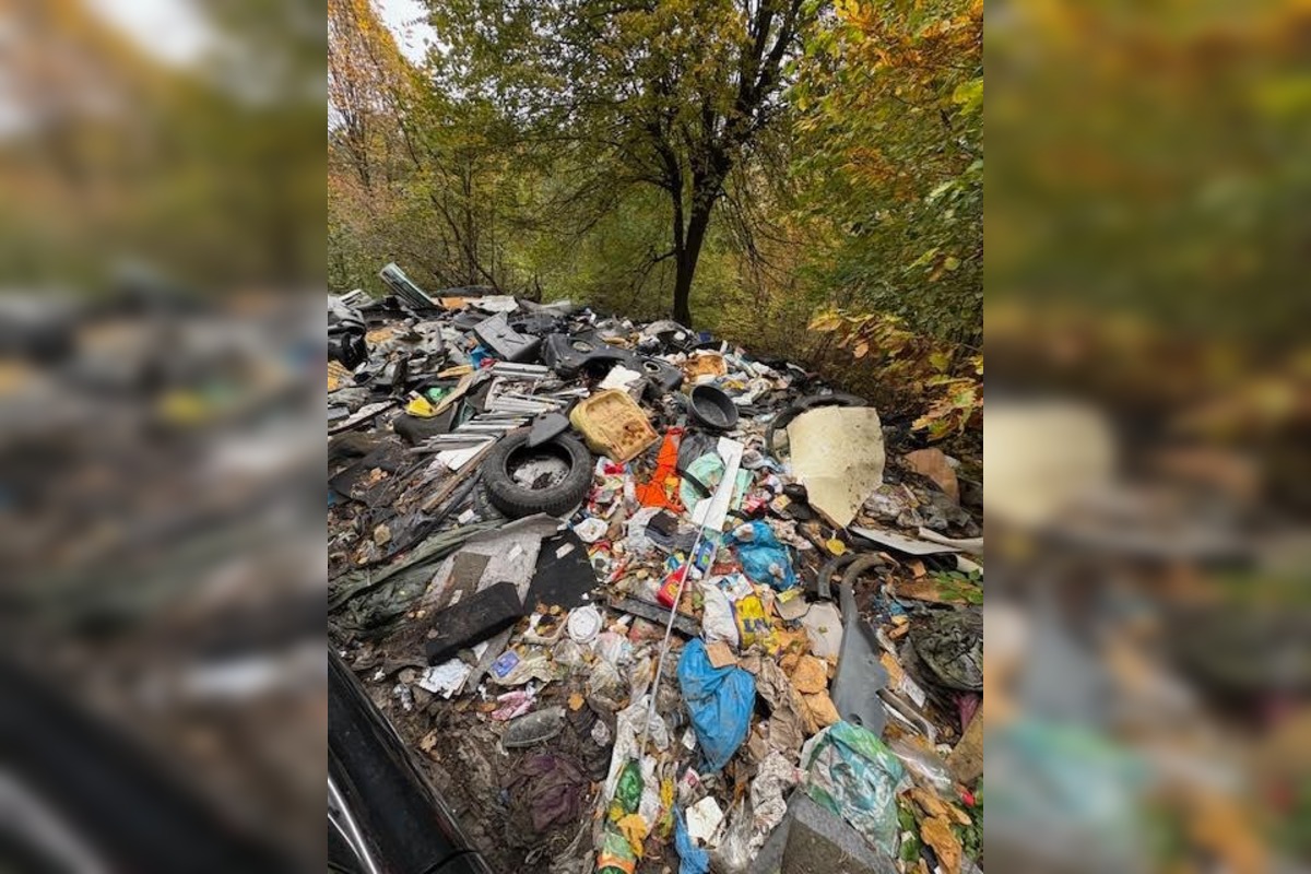 FOTO: Nelegálna skládka odpadu v Ďurkove, foto 1