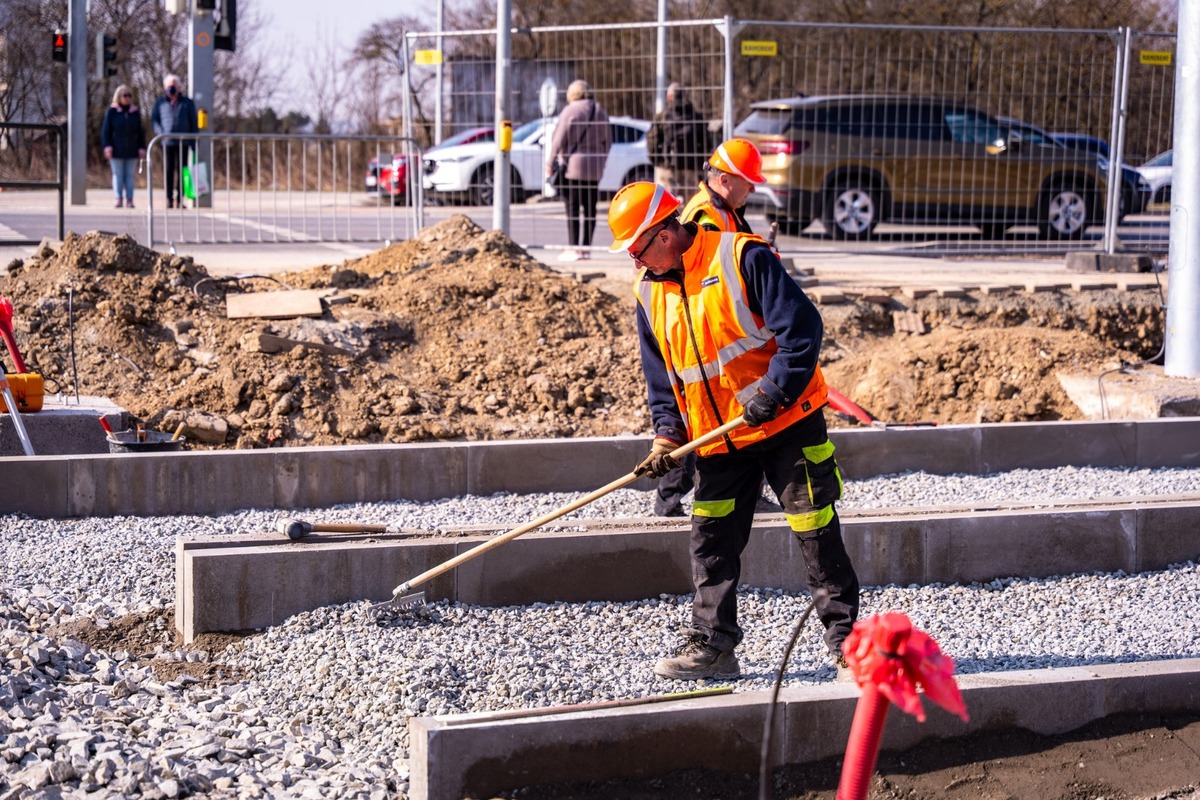 FOTO: Modernizácia električkovej trate Nad jazerom, foto 8