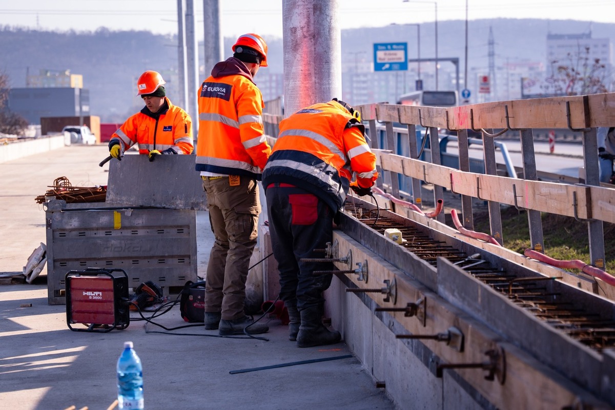 FOTO: Modernizácia električkovej trate Nad jazerom, foto 14