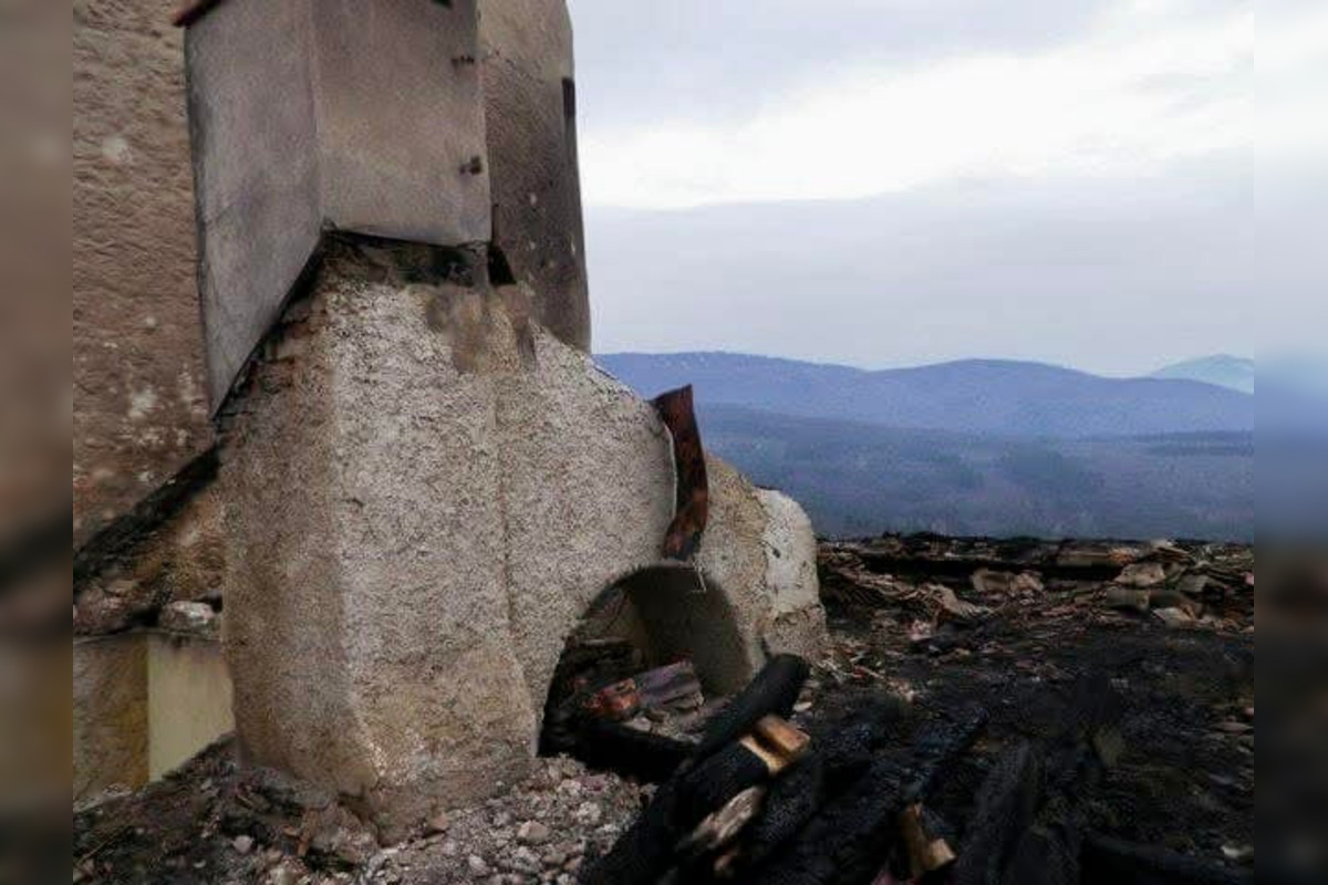 FOTO: Krásnu Hôrku pred 14 rokmi pohltili ničivé plamene, foto 1