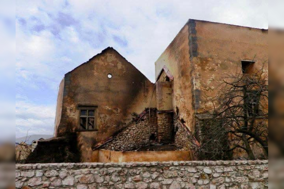 FOTO: Krásnu Hôrku pred 14 rokmi pohltili ničivé plamene, foto 11