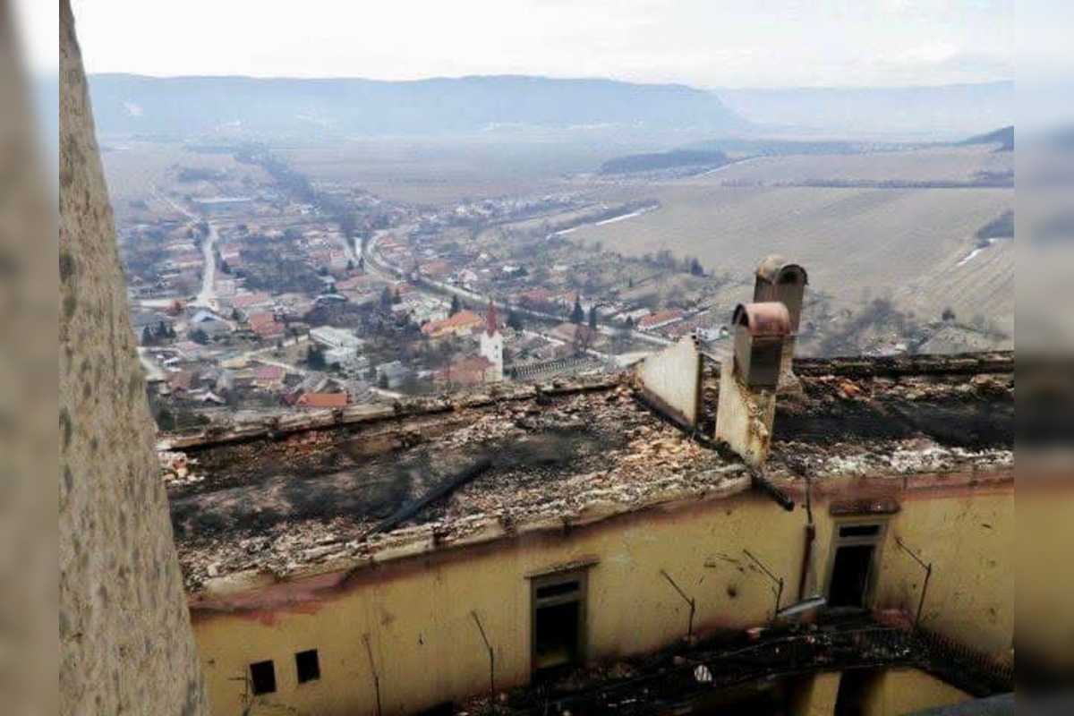 FOTO: Krásnu Hôrku pred 14 rokmi pohltili ničivé plamene, foto 29