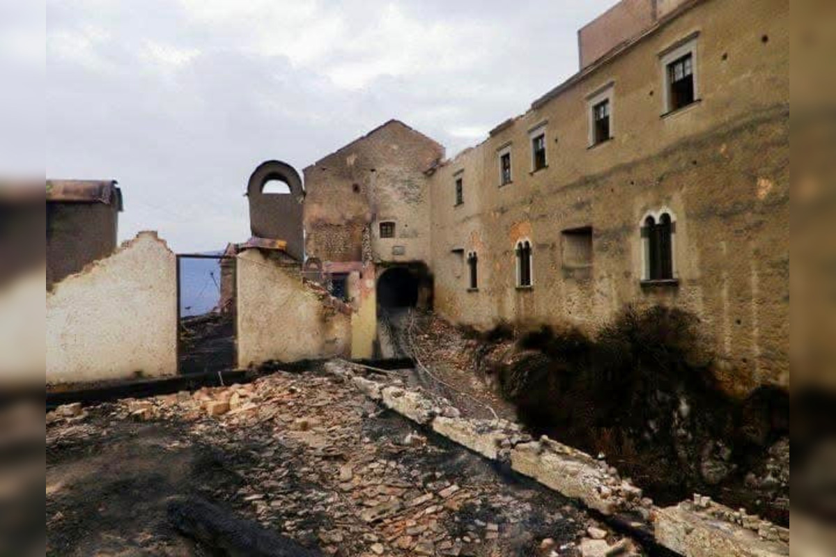 FOTO: Krásnu Hôrku pred 14 rokmi pohltili ničivé plamene, foto 30