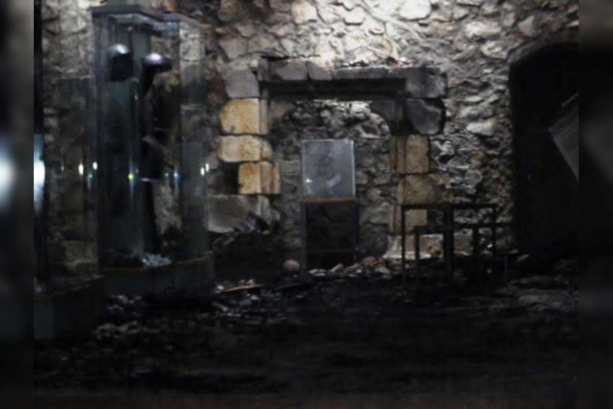 FOTO: Krásnu Hôrku pred 14 rokmi pohltili ničivé plamene, foto 34