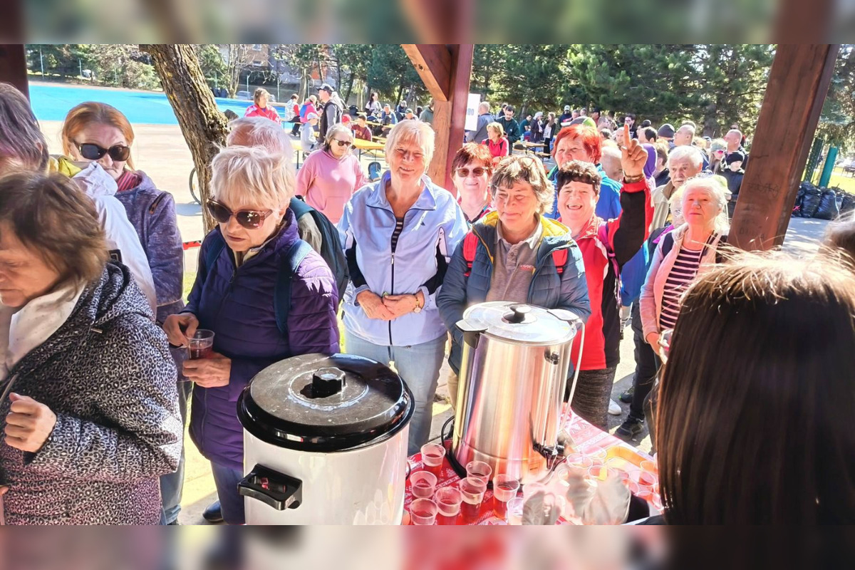 FOTO: Ťahanovčania majú za sebou ďalšiu jarnú brigádu, foto 18